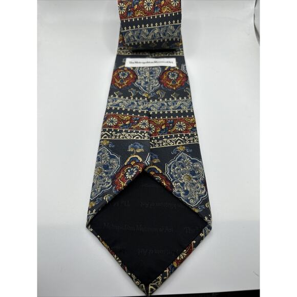 THE METROPOLITAN MUSEUM OF ART MADE IN CANADA MULTI COLOR NECKTIE TIE 56” - Picture 2 of 7